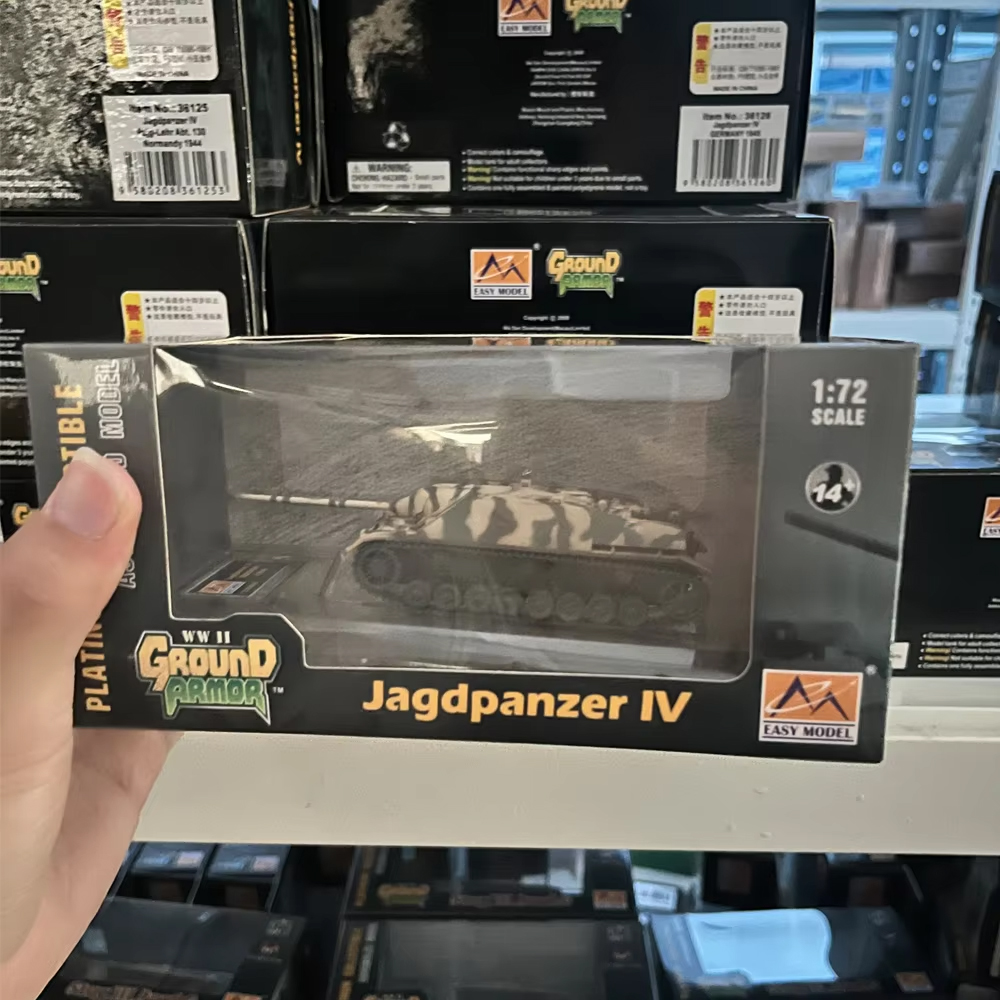 Easymodel 36126 1/72 Scale Jag - đánh giá và giá Model Kit Hobby